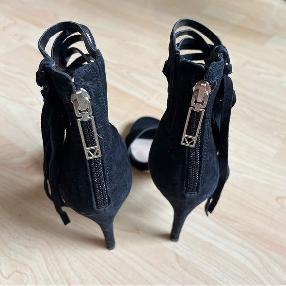 Guess Balck Fringe Leather Suede This Heels Straps Size 6.5 A - Picture 4 of 12